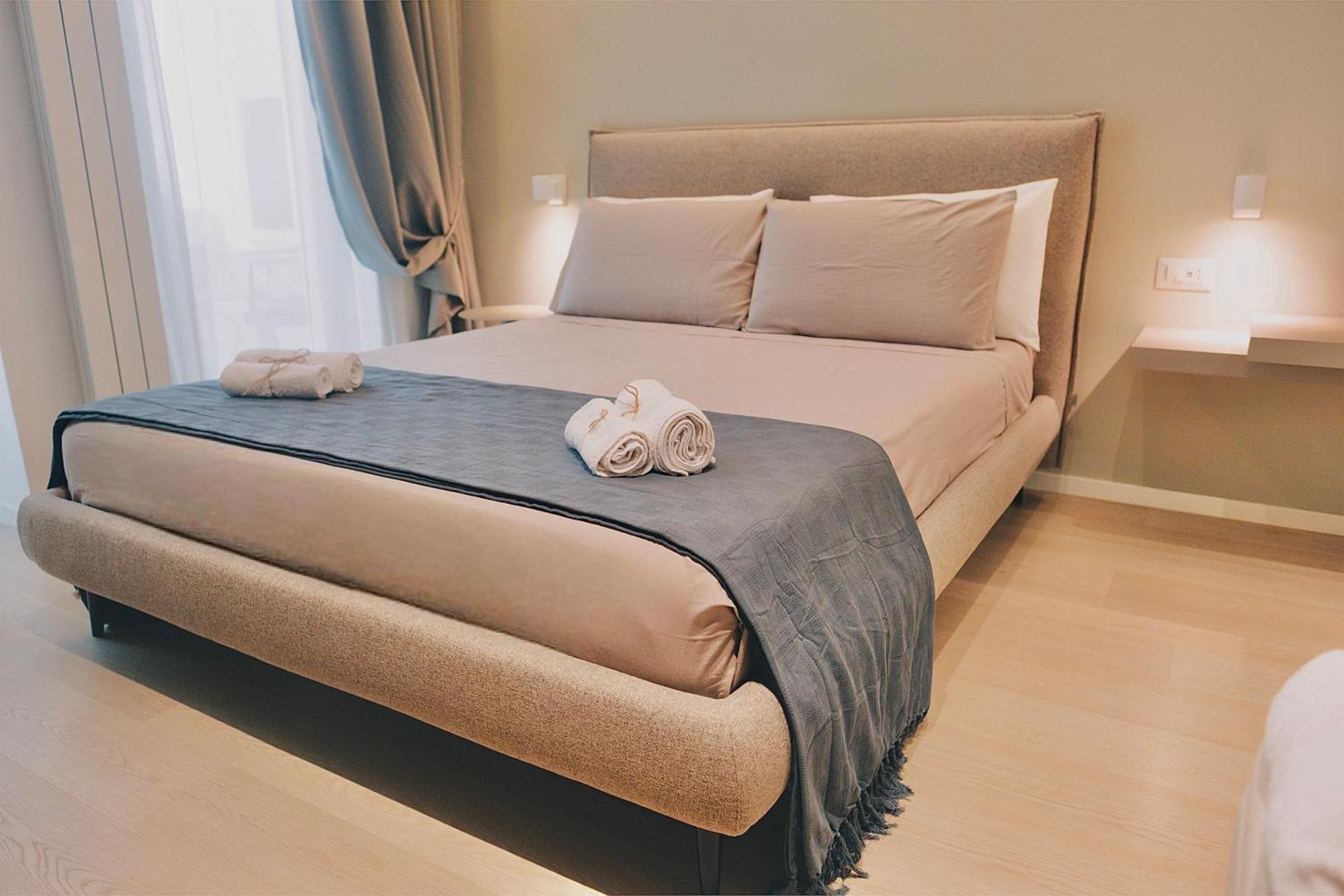 18Zero2 Luxury Rooms Bari Exterior foto